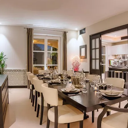 Hollywood Luxe וילה